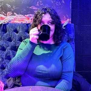 Meet your Posher, Bella